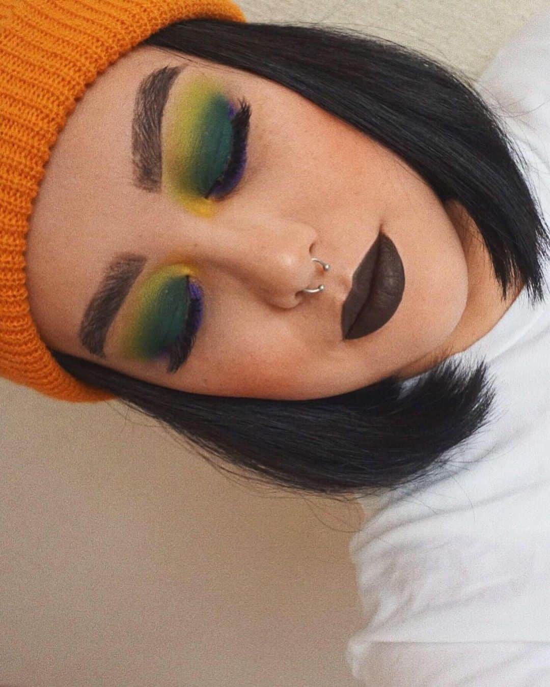 Sayaka Obaraのインスタグラム：「🌰💚💜 Eyes: @meltcosmetics #meltradioactive palette & @lindahallbergcosmetics mood crayon in daring. Lips: @meltcosmetics  liquid lipstick in #meltebony  Brows: @lindahallbergcosmetics #infinitypalette in fornax. Face: @lindahallbergcosmetics infinity palette, #infinityfilter & @meltcosmetics #meltgammaray blushlight. . . #meltcosmetics #lindahallberg」
