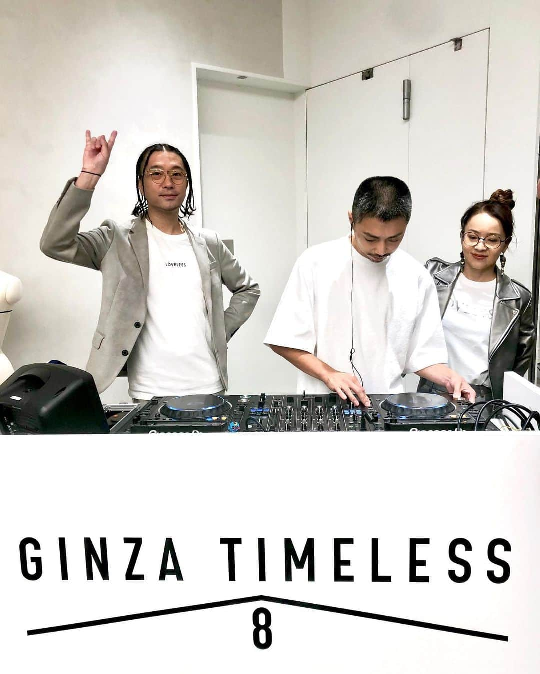 ZEN-LA-ROCKさんのインスタグラム写真 - (ZEN-LA-ROCKInstagram)「本日は @ginzatimeless8 さんのレセプションにてFNCYでDJでした🍷🍷🍷 ドン小西さん居たぞ😙 今月は20日から、高知☞岡山☞米子に行きます🌊各現場でお待ちしてます！！！ . . . #fncy #zenlarock #鎮座dopeness #grina #ginzatimeless8 #loveless」9月5日 22時16分 - zenlarock