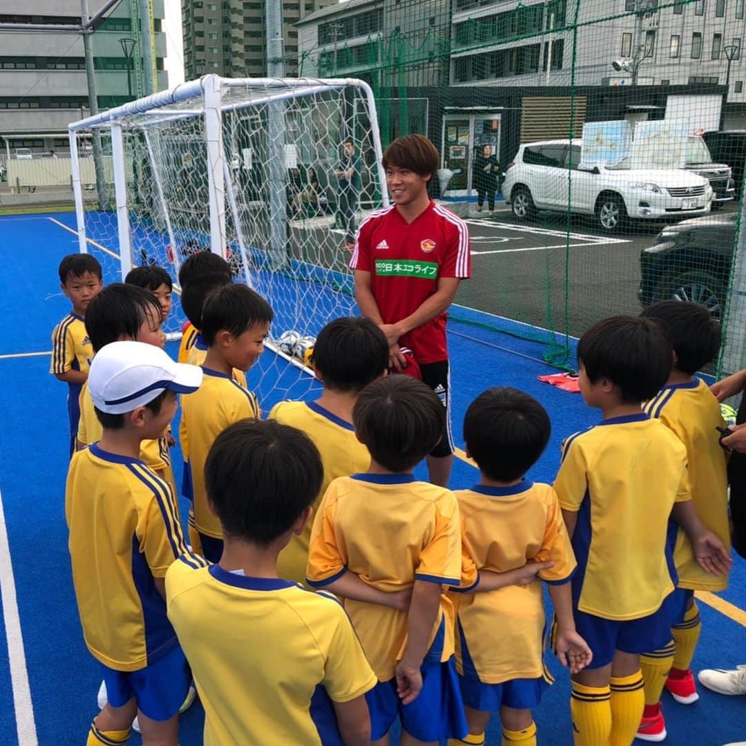 のインスタグラム：「トップチーム選手がサッカースクール各校を訪問しました #ベガルタ仙台 #仙台 #サッカー #Jリーグ #2019シーズン #スローガン #ReVolution #石原崇兆 #14番 #ベガルタ仙台サッカースクール #若林荒井校 #仙台大」