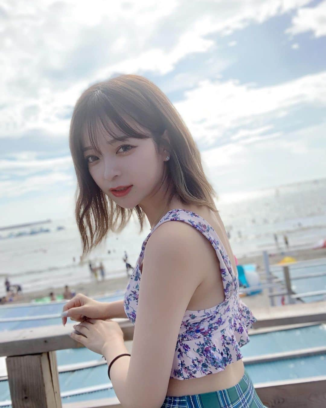 船木沙織（さおりん）さんのインスタグラム写真 - (船木沙織（さおりん）Instagram)「. . 夏っぽい写真これが最後かな~🦞 . . 年内にはデニム履けるように ナイスバディになろうと思う . . 奪い愛、夏 見たいのに睡魔に負けそう あと2時間... .」9月5日 20時59分 - funacky325