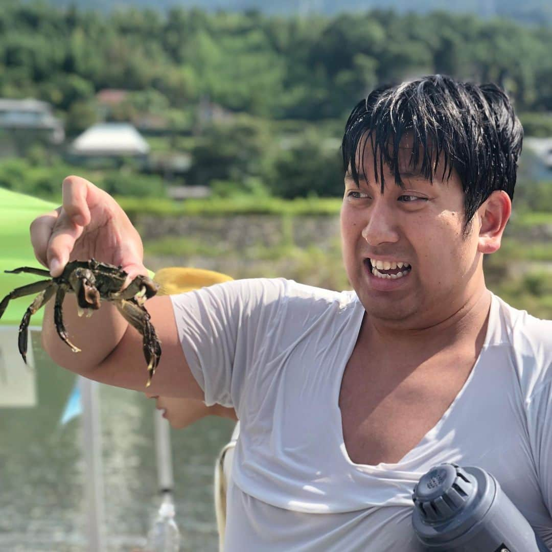 松下 宣夫さんのインスタグラム写真 - (松下 宣夫Instagram)「夏の思い出  徳島県で川遊びイベント  ただただ里帰りやし、ただただ楽しかった最高の仕事  また徳島呼んで頂けるように頑張ります。  #中山女子短期大学 さん #みっとしー さん #レインボー #デニス #徳島 #穴吹川 #仕事で夏の思い出 #言う事ない #幸せでした」9月5日 21時32分 - dennis_matsushita