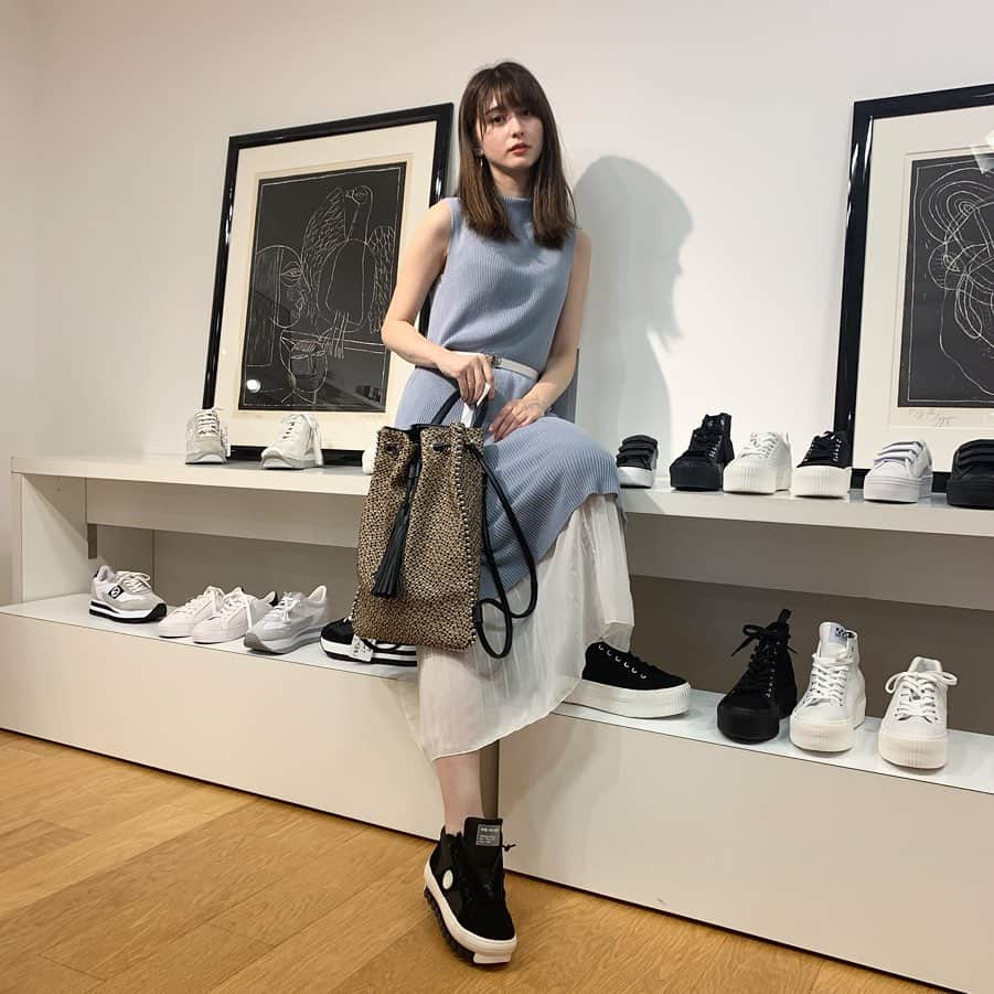 クリスティーナ菜波さんのインスタグラム写真 - (クリスティーナ菜波Instagram)「👟#NONAME 👜#manilagrace  2020ss展示会 どちらのブランドもとてもおしゃれで悩みました🐏💓届いたらまた載せます🚶‍♀️ #ノーネーム #MY_NONAME #マニラグレース」9月5日 21時34分 - nanami10910