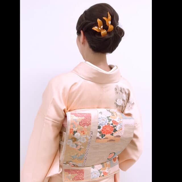 大塚まゆりさんのインスタグラム写真 - (大塚まゆりInstagram)「着物👘 #model #着物 #訪問着 #着物ヘア #着物ヘアアレンジ #着物ヘアセット #着物髪飾り」9月5日 21時39分 - mayubaro