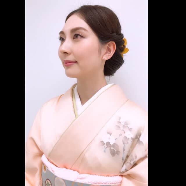 大塚まゆりさんのインスタグラム写真 - (大塚まゆりInstagram)「着物👘 #model #着物 #訪問着 #着物ヘア #着物ヘアアレンジ #着物ヘアセット #着物髪飾り」9月5日 21時39分 - mayubaro
