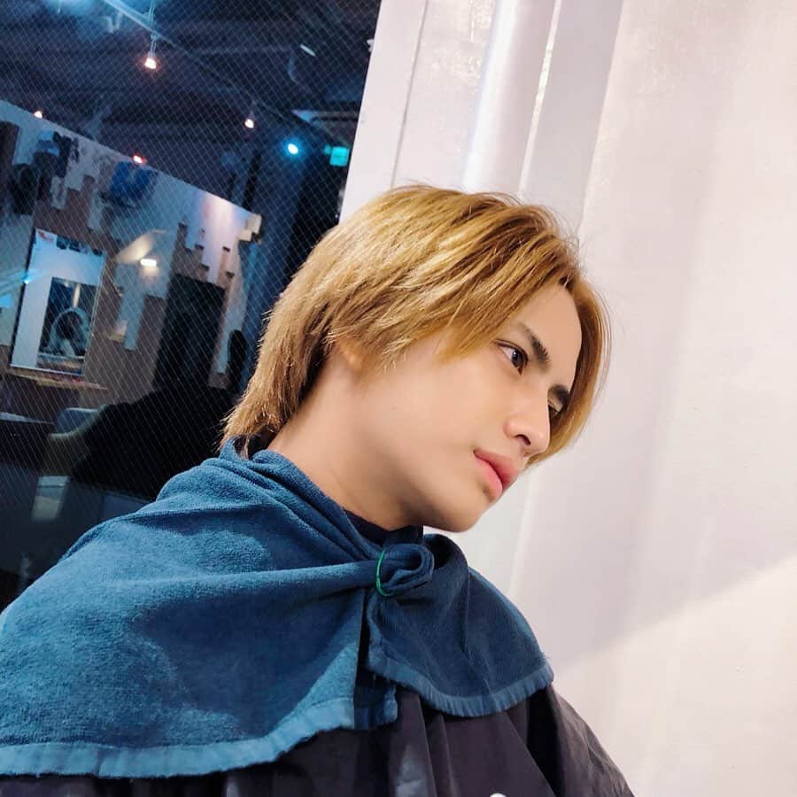 中島健さんのインスタグラム写真 - (中島健Instagram)「髪を切りました。一時的に 金髪になりました。」9月5日 22時08分 - njpw_k