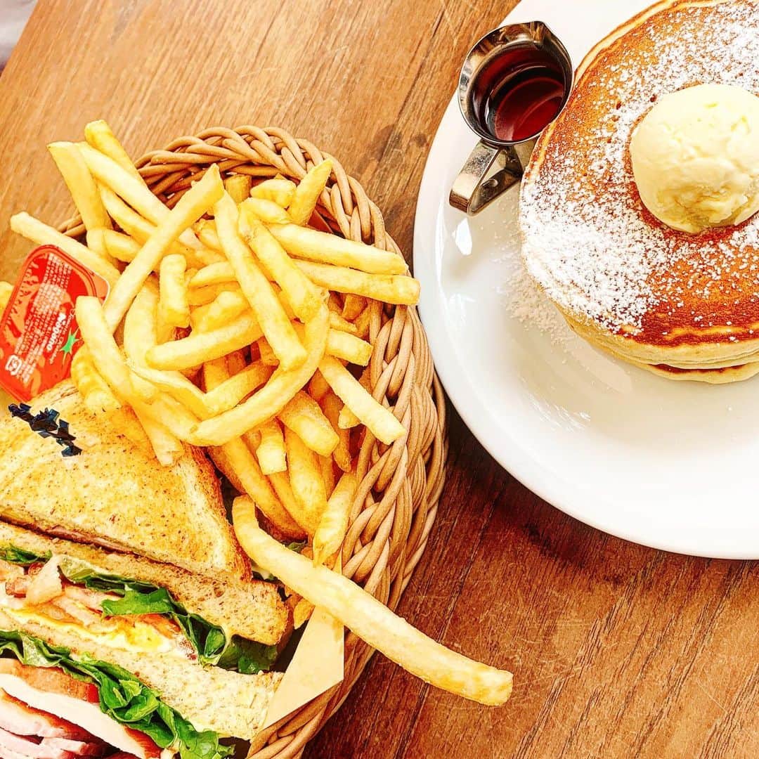 川端里奈のグルメインスタ