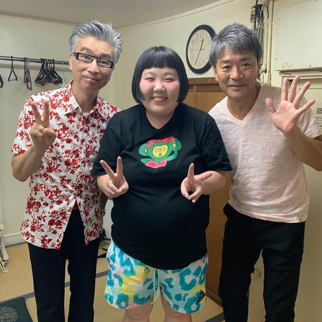 川上じゅんさんのインスタグラム写真 - (川上じゅんInstagram)「よしもと祇園花月 楽屋 🤗 エ〜声！おかけんた兄さん よしもと新喜劇 酒井藍座長(藍ちゃん可愛いしょ😍) けんた兄さんは…同い年 wwww #よしもと祇園花月  #よしもと新喜劇  #おかけんた  #おかけんたゆうた  #酒井藍  #川上じゅん #川上じゅんレフェリー」9月5日 13時36分 - kawakami_j