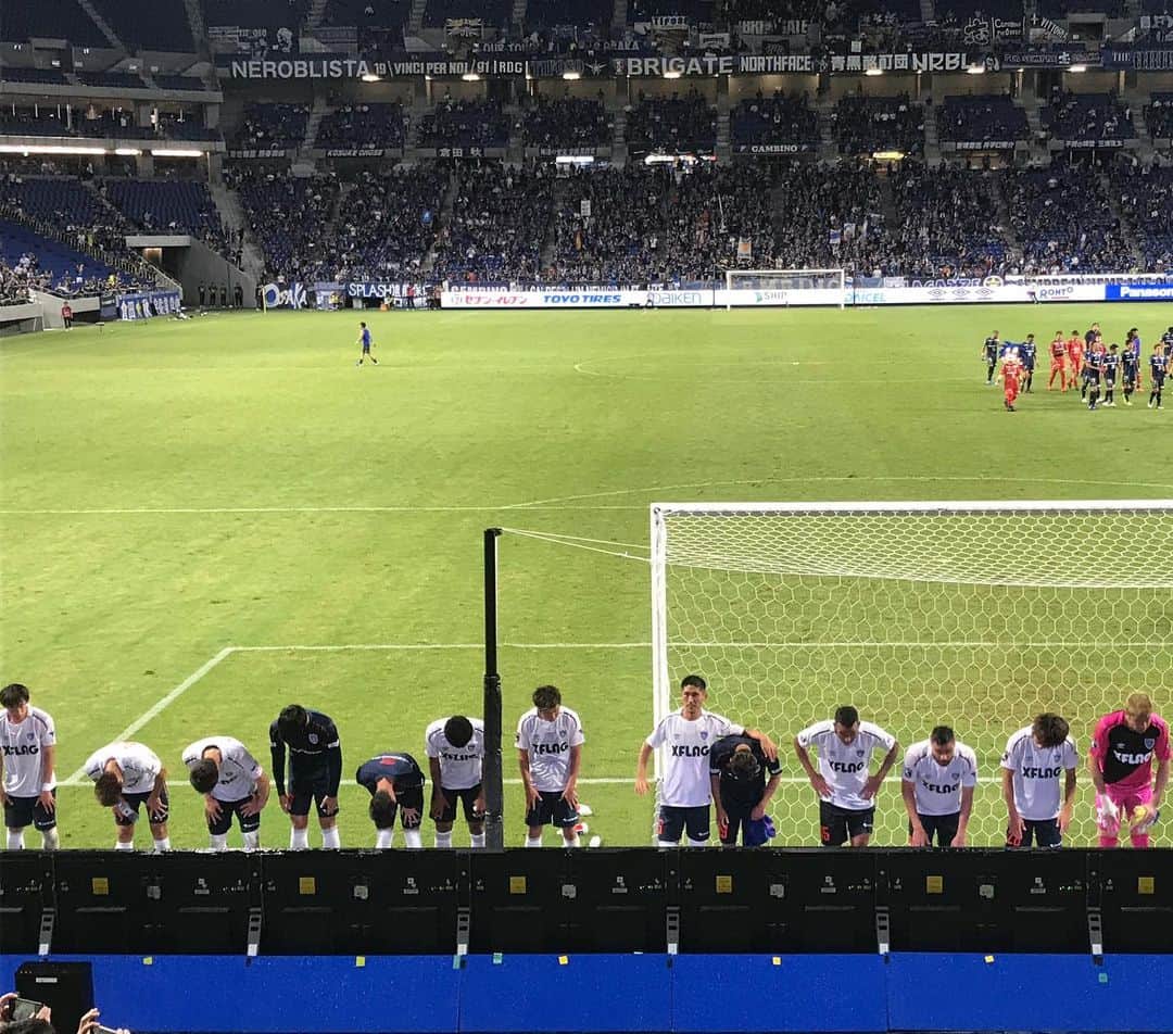 植田朝日のインスタグラム：「🔵🔴﻿ ﻿ 昨日のルヴァン大阪アウェーは0-1で敗戦。。。﻿ ﻿ でも、2戦合計で上に行けばいい大会なんで、前半終了で一点リードされてるだけの話。﻿ 苦手吹田を最低限乗り切り、しかもVARで一点助けて貰っちゃってさ⁉️﻿ ﻿ で、後半戦はホームより相性の良い大宮ですよ。﻿ ﻿ 全然あるでしょ！w﻿ ﻿ 期待しましょう‼️﻿ ﻿ VIVAトーキョー、たとえ敗れようとも…﻿ ﻿ #tokyo12 #fc東京」