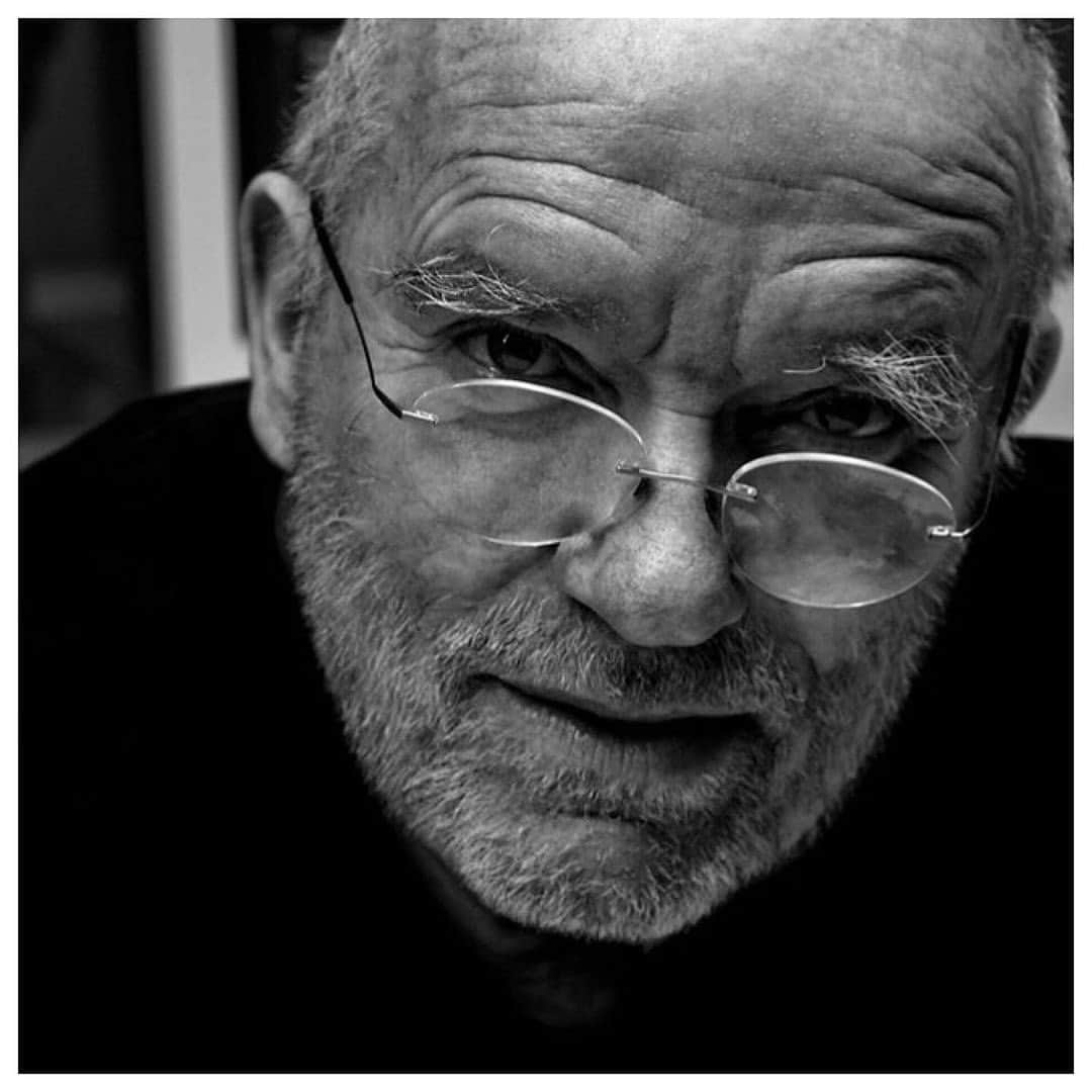 のインスタグラム：「#repost @__nitch ・・・ Peter Lindbergh // "But who cares...you don’t see the power and the poetry of not being perfect?"」