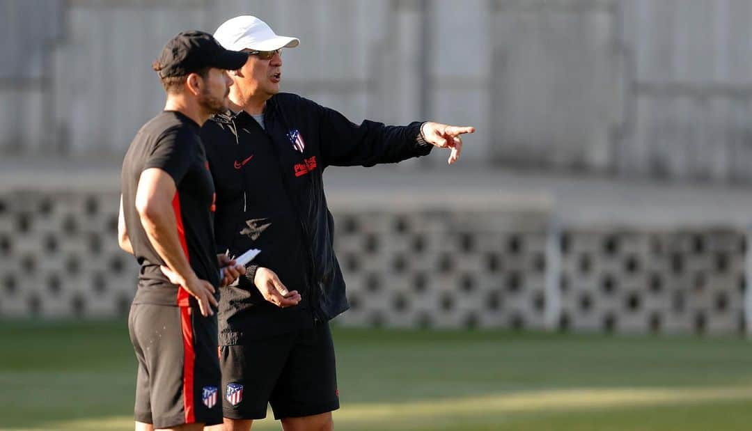 アトレティコ・マドリードさんのインスタグラム写真 - (アトレティコ・マドリードInstagram)「Name this epic duo 🤘  #Boss #Masterminds #Atleti #Atlético #AtléticoDeMadrid #AúpaAtleti」9月5日 16時23分 - atleticodemadrid