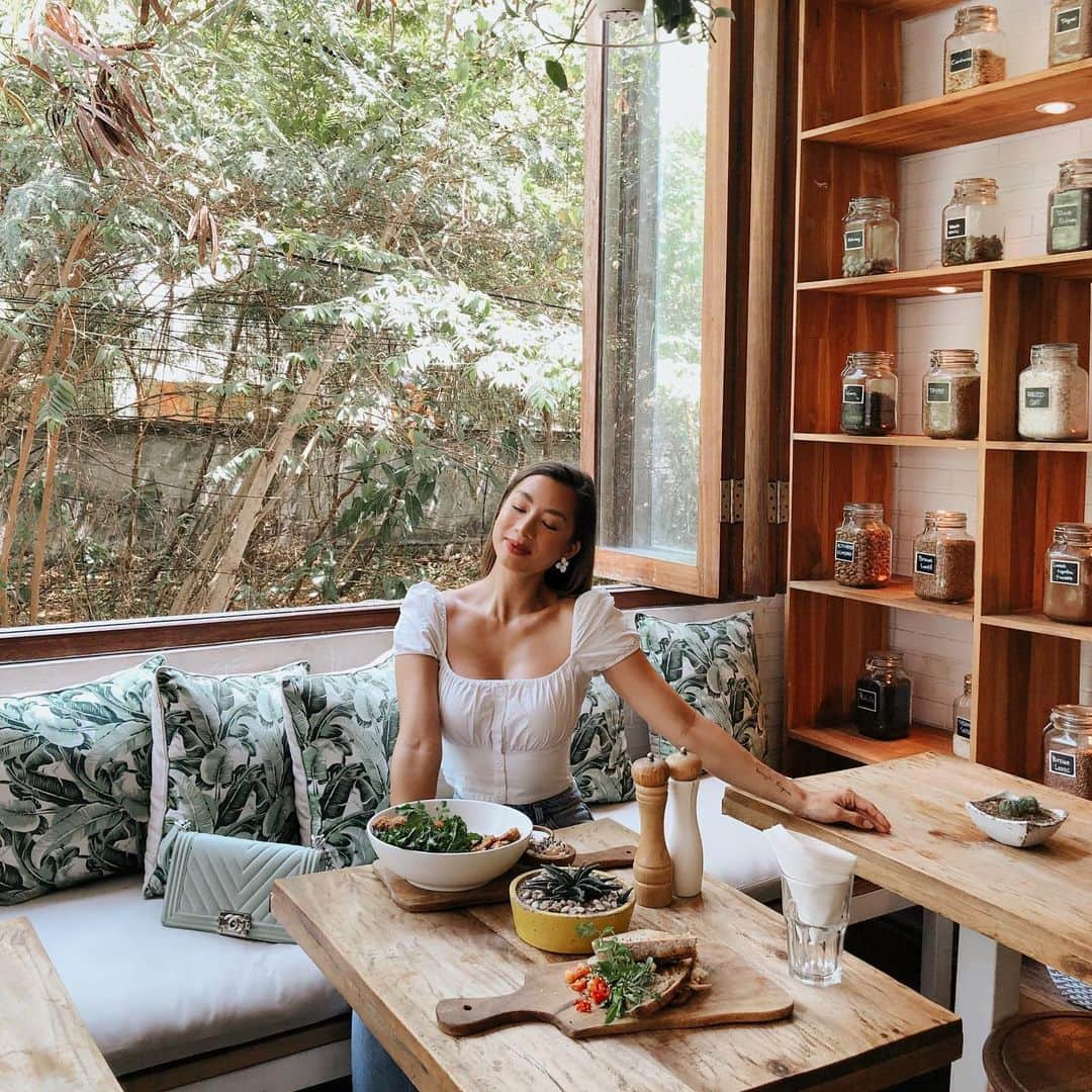 Jennifer Bachdimさんのインスタグラム写真 - (Jennifer BachdimInstagram)「Happiest because healthy food is served 🥰❤️ #Balilife #JenniferBachdim #healthyfood」9月5日 16時57分 - jenniferbachdim