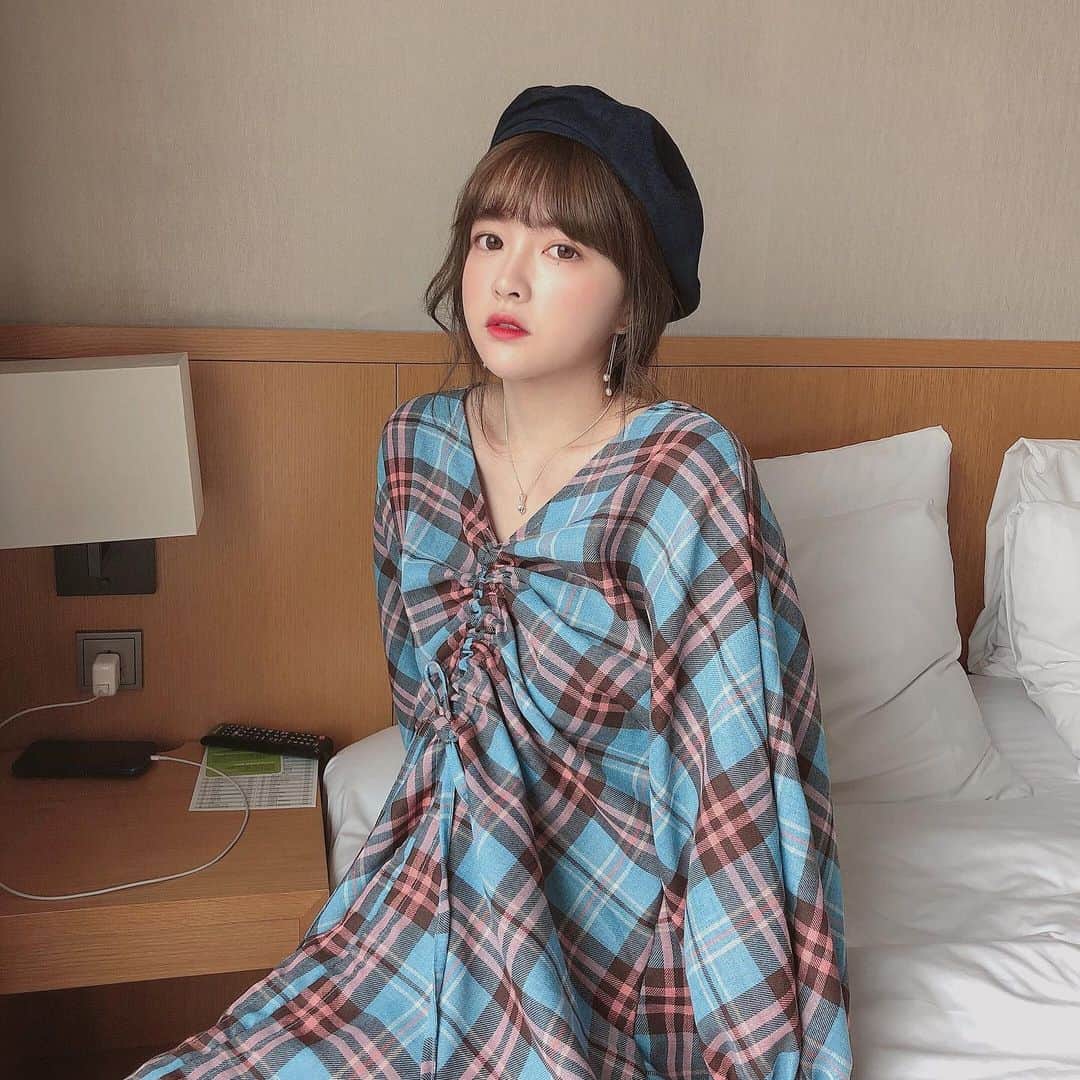 柯柯YELIZのインスタグラム：「9/5-9/10 我又來韓國連線了！ 快去追蹤我的賣場 @kolikorea  幫自己葉配一下🥰 (灬ºωº灬)♡直播有抽衣服還有購物金」