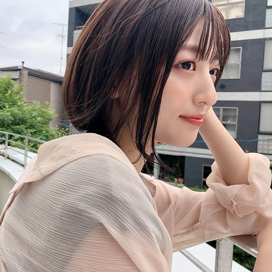 のインスタグラム：「﻿ ﻿ ﻿ ﻿ 髪を秋仕様にしました🍁﻿ ﻿ 少しラベンダーも入れてもらって﻿ お気に入りcolorに。﻿ ﻿ ﻿ どうでしょうか〜？﻿ ﻿ ﻿ #こっくりカラー #こっくりブラウン #秋色カラー」