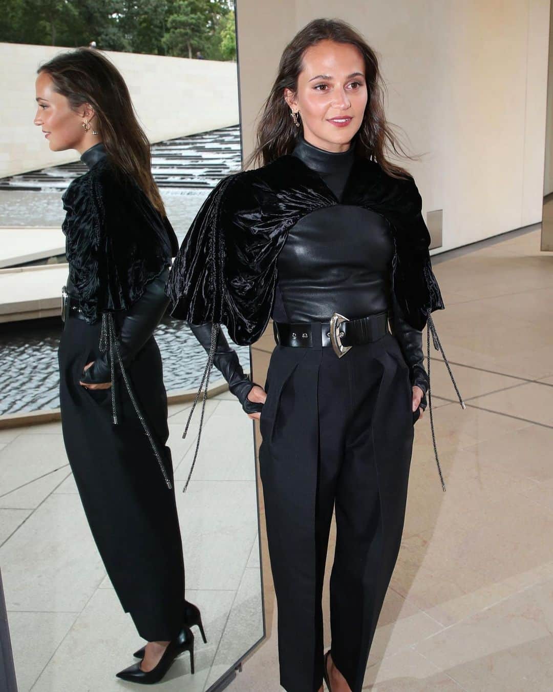 アリシア・ヴィキャンデルのインスタグラム：「Alicia attending the @lvmhprize Awards in Paris yesterday.」