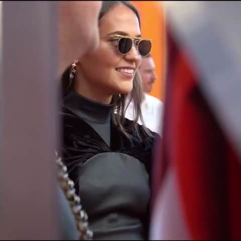 アリシア・ヴィキャンデルのインスタグラム：「@lvmhprize」