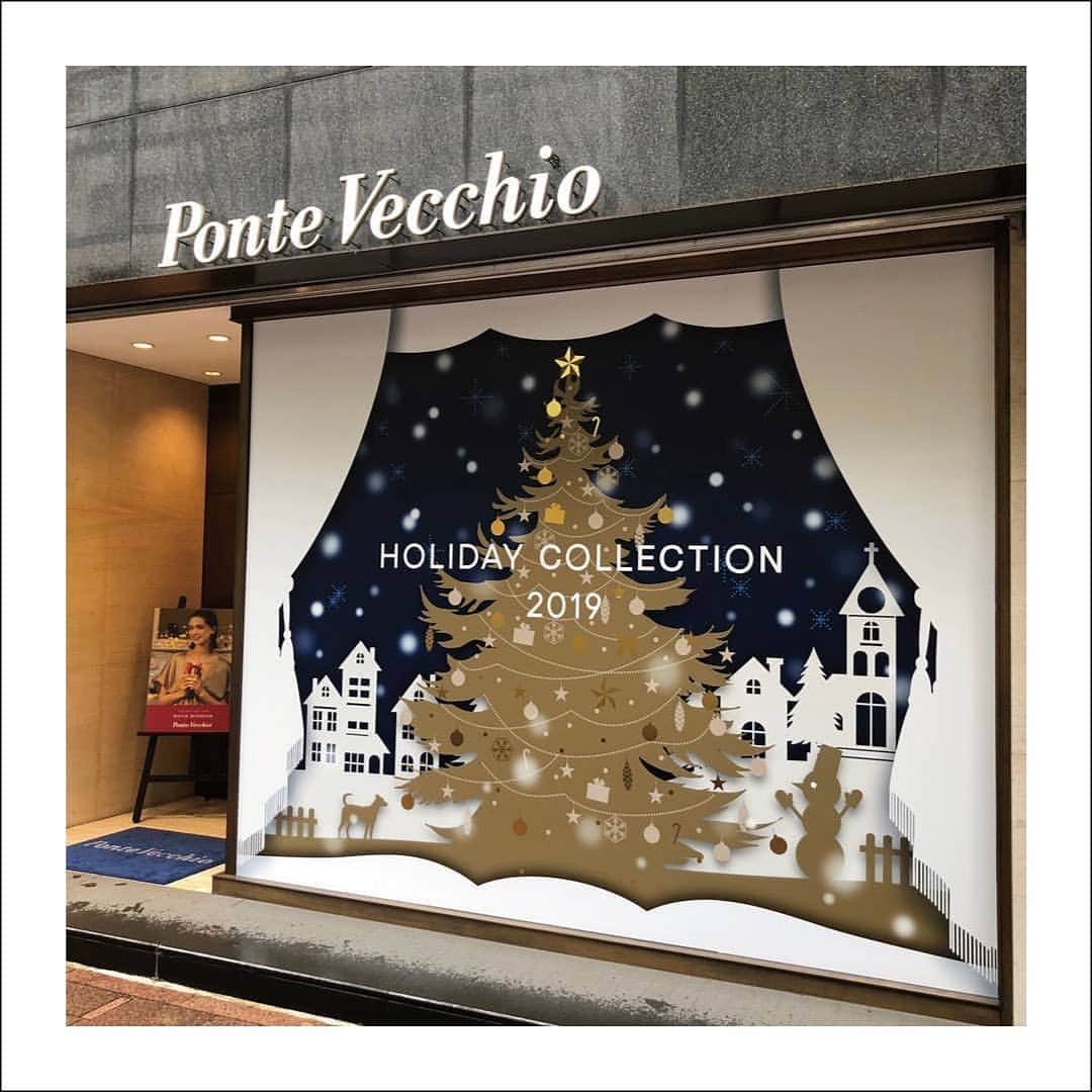 pontevecchioさんのインスタグラム写真 - (pontevecchioInstagram)「. 先日、ポンテヴェキオ 銀座並木通り本店にて関係者向けに行った、「HOLIDAY COLLECTION PREVIEW 2019」。 ホリデーシーズンのコレクションをはじめ、多くの新作を発表させていただきました。ご来場いただきました皆さま、誠にありがとうございました。 . Instagramでの商品のご紹介はもう少し先になりますが、どうぞお楽しみにお待ちくださいませ。 . #ポンテヴェキオ#ジュエリー#アクセサリー#展示会#プレビュー#新作#ホリデー#クリスマス#パーティーフード#ケータリング#スイーツ#銀座#ginza」9月5日 17時48分 - pontevecchio_jp