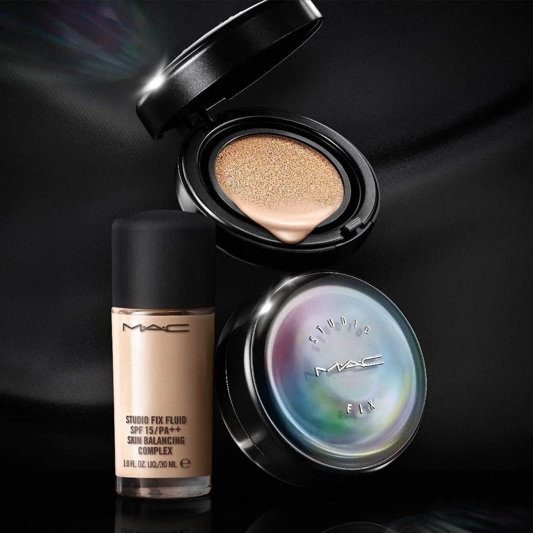 M∙A∙C Cosmetics Japanのインスタグラム：「⠀ 【明日発売】新クッションファンデーションは、24色の幅広いシェードレンジが魅力。素肌感を保ちながらも瞬時に欠点をカバー✨ ⠀ スタジオのシューティングで求められる隙のないパーフェクトな肌を演出し、長時間キープ。きっとあなたにぴったりの肌色が見つかるはず！ ⠀ ⠀ #MACStudioFix #MACスタジオフィックス ⠀ ⠀ ⠀ ⠀ ⠀ #MACCosmeticsJapan #MACコスメ #MACCosmetics #MAC #コスメ #メイク #foundation #cushioncompact #cushionfoundation #ファンデーション #クッションファンデーション #クッションファンデ #時短メイク #時短」
