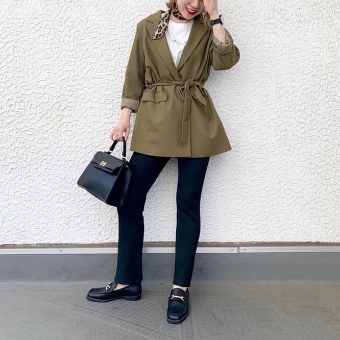 LOWRYS FARM-TWさんのインスタグラム写真 - (LOWRYS FARM-TWInstagram)「秋季配件入荷🍂 稍微帶有方形的樂福鞋頭是本季的流行趨勢! 中性風格與緊身褲搭配來展現率性感。 . 更貼心的在鞋內腳尖處添加除臭機能， 穿著舒適也能保持腳部的乾爽透氣✨ . shoes no.848414 . #lowrysfarm #new #lf_tw #tops #summer #summeroutfit #summerfashion #lookbook #style #snap #shoes #穿搭 #コーデ #秋裝 #樂福鞋 #ローリーズファーム #ローファー#大人カジュアル」9月5日 18時24分 - lowrysfarm_tw