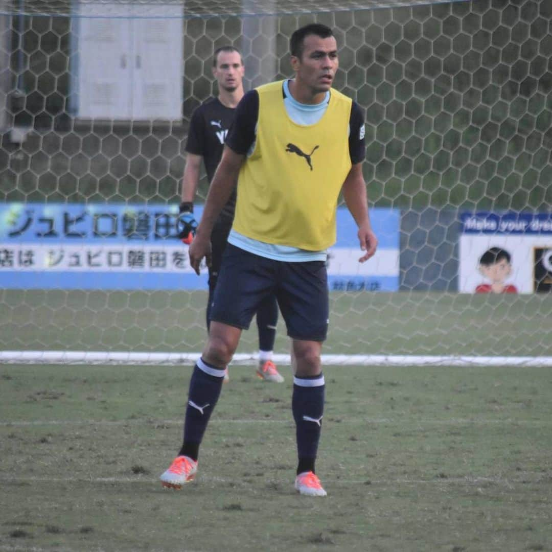 ジュビロ磐田さんのインスタグラム写真 - (ジュビロ磐田Instagram)「9/5(木)17:00＠大久保G  #J1 #soccer #football #Jubilo #Jleague #iwata #shizuoka #ジュビロ磐田 #サッカー #フットボール #Jリーグ #サックスブルー  #9月14日  #away  #川崎フロンターレ 戦」9月5日 19時06分 - jubiloiwata.official