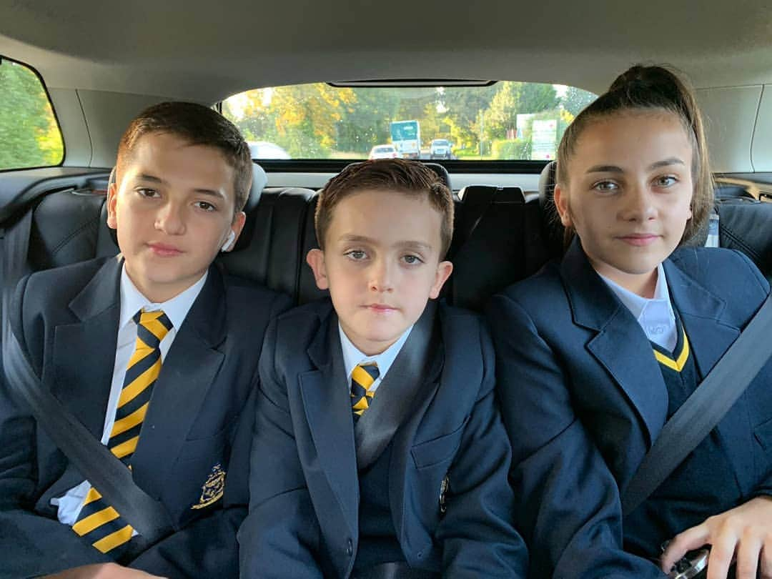 ティム・ケーヒルさんのインスタグラム写真 - (ティム・ケーヒルInstagram)「BACK TO SCHOOL 💙👏🏼😚📚」9月5日 19時21分 - tim_cahill