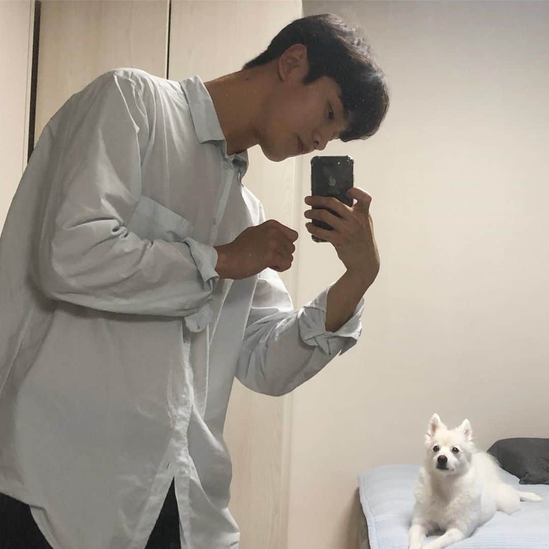 のインスタグラム：「여기좀봐봐」