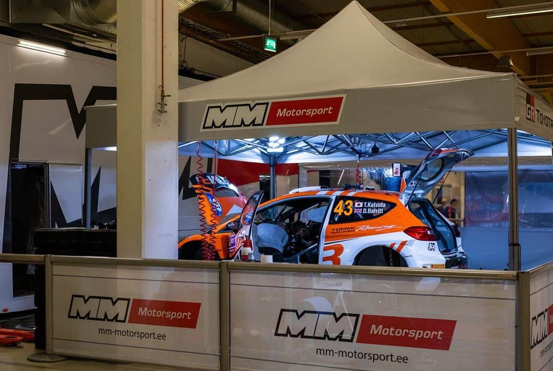 勝田貴元さんのインスタグラム写真 - (勝田貴元Instagram)「I can’t wait compete in @walesrallygb with Ford Fiesta R5 MK2 @mm.motorsport I’m looking forward to have new experiences from that rally! 次戦はウェールズのRally GBにフィエスタR5で参戦します。 GBのラリーは今回が自身初参戦になるので、また新たな挑戦になります。 ラリーフィンランドと同じく、違う地での新型フィエスタR5の開発をさらに進めていける様頑張ります！ @mm.motorsport @officialwrc @danbarritt #takamotokatsuta #wrc2 @msportltd #fordfiestar5mk2」9月5日 20時05分 - takamotokatsuta