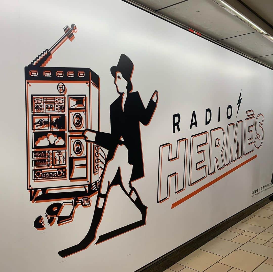 牛窪万里子さんのインスタグラム写真 - (牛窪万里子Instagram)「#エルメス  #エルメスラジオ  #ラジオエルメス #radiohermes  #hermesradio  @hermes」9月5日 20時34分 - mariko_ushikubo