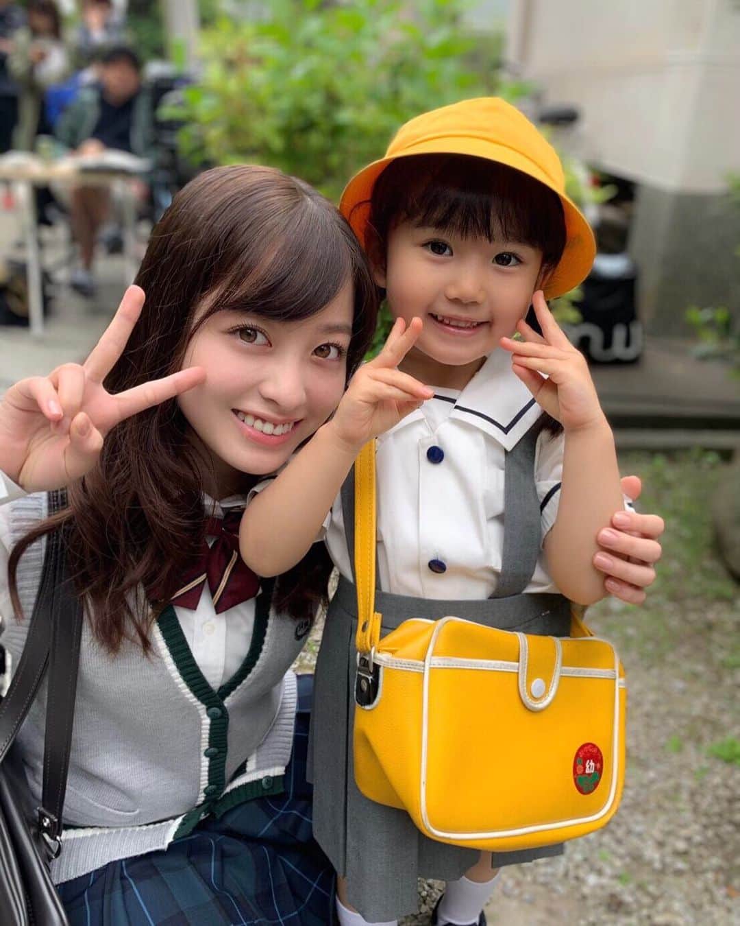 映画『午前0時、キスしに来てよ』のインスタグラム：「9/6 今日は…妹の日 👩‍👧﻿ ﻿ にちなんで、日奈々&すずのぴたっと💕﻿ ﻿ 姉妹でピース✌🏻✌🏻﻿ ﻿ 二人ともいってらっしゃい！🏫☀️﻿ ﻿ #妹の日﻿ #お二人 #なんと #お可愛いこと ﻿ #お可愛いが過ぎる﻿ #あれ #どこかで聞いたことがあるような？ ﻿ #午前0時キスしに来てよ #12月6日公開 ﻿ #映画0キス #0キス #0kiss ﻿ #日奈々 #橋本環奈 #jk #かわいい ﻿ #姉妹 #すず #女の子 #制服」