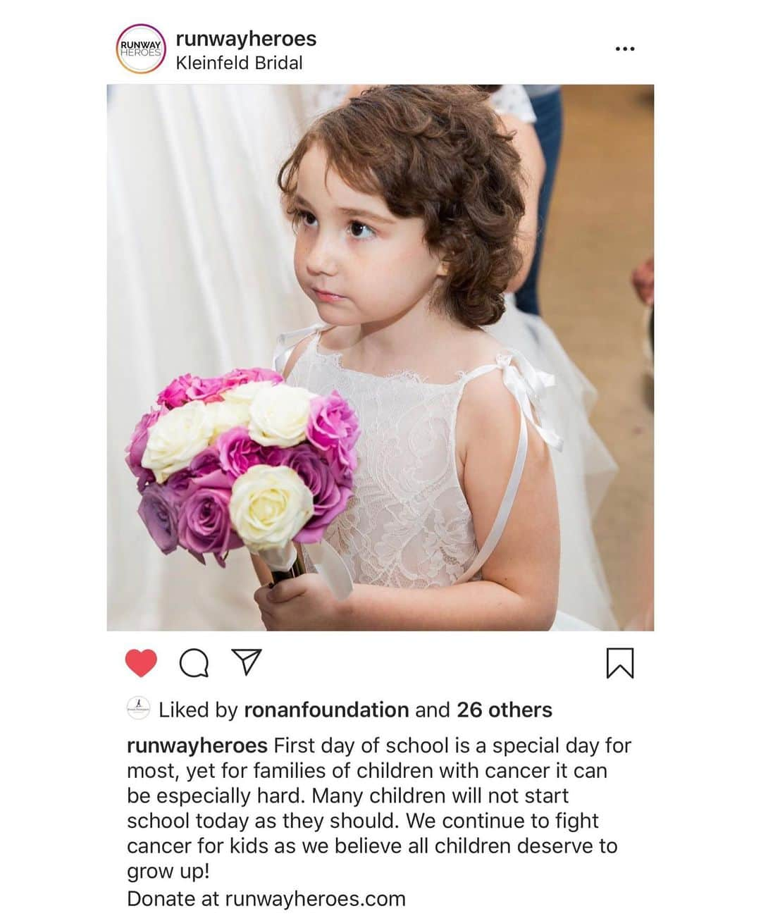 カリスマ・カーペンターさんのインスタグラム写真 - (カリスマ・カーペンターInstagram)「Many children with cancer won’t start school ( this week ) as they should.  Please donate.  @ronanfoundation  Funds 👉🏼research 👉🏼cure  #pediatriccancermonth #beboldgogold #ronan #ronanthompson #cancer #runawayheroes」9月5日 22時42分 - charismacarpenter