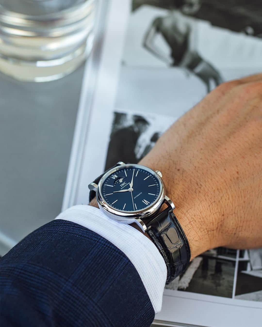 IWCさんのインスタグラム写真 - (IWCInstagram)「Dive into the Portofino Automatic Moon Phase (Ref. IW459402), the first #IWCPortofino timepiece with a case diameter of 40 millimeters that features a moon phase display.」9月5日 23時00分 - iwcwatches