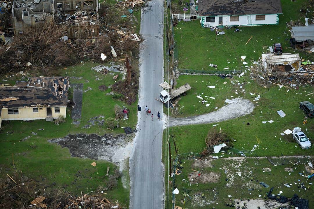 AFP通信さんのインスタグラム写真 - (AFP通信Instagram)「AFP Photo - Aerial views of damage from Hurricane Dorian on September 5, 2019, in Marsh Harbour, Great Abaco Island in the Bahamas. . Hurricane Dorian lashed the Carolinas with driving rain and fierce winds as it neared the US east coast Thursday after devastating the Bahamas and killing at least 20 people. . #Hurricane #Dorian #HurricaneDorian #Bahamas #MarshHarbour #GreatAbaco」9月5日 23時48分 - afpphoto