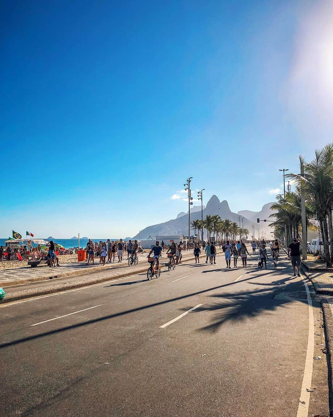 appleさんのインスタグラム写真 - (appleInstagram)「"I want to represent every corner of my city." #riodejaneiro #ShotoniPhone by Rafael T. @rafatorresrj」9月5日 23時49分 - apple