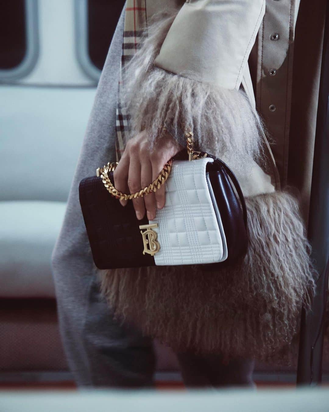 Burberryのインスタグラム