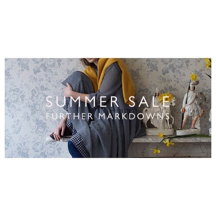 キャベジズ&ローゼズのインスタグラム：「We have just added New Markdowns to our Summer Sale ✨ Enjoy discounts up to 80% on future classics that last a lifetime 😍 Stock is limited so shop now for the best selection #salesalesale #actfast #stockislimited #britishmade #britishfashion #summersales #madeinengland #organiccottonclothing #cabbagesandroses #cabbagesandrosesfashion @christina_strutt @cabbagesandroses_shop 👆Link In Bio👆」
