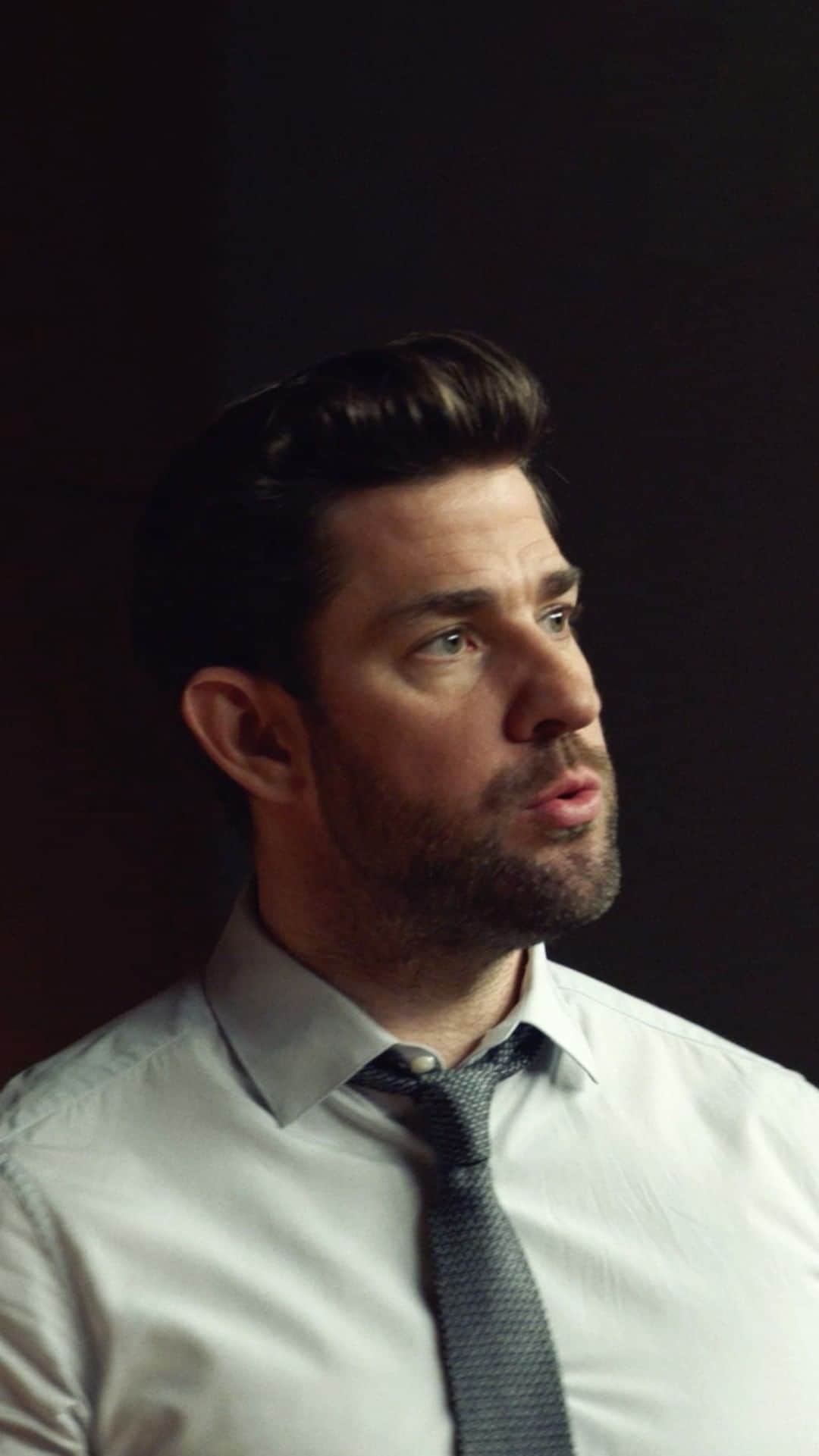 のインスタグラム：「Watch the new season of @JackRyanAmazon on November 1.」