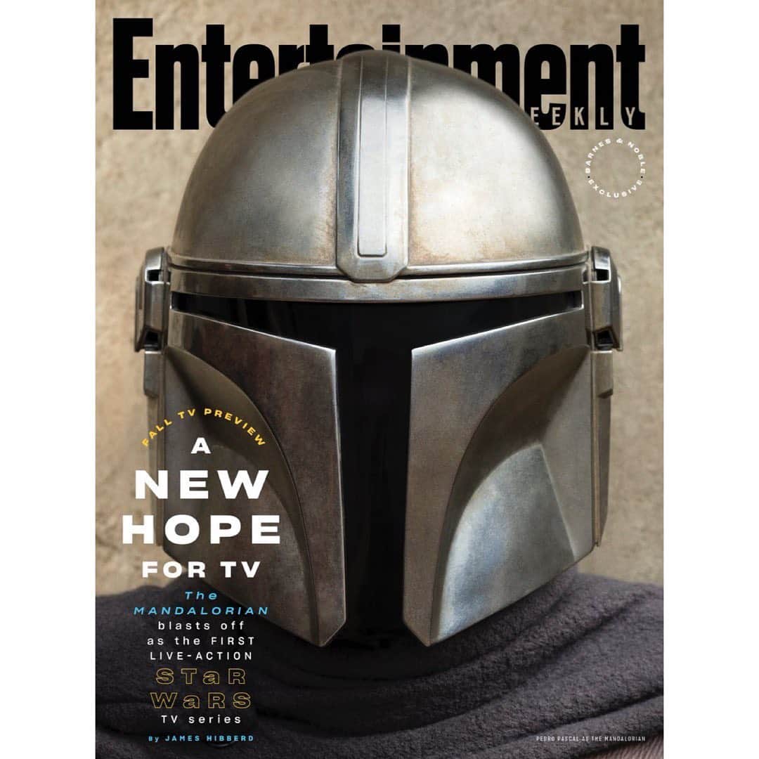 スター・ウォーズさんのインスタグラム写真 - (スター・ウォーズInstagram)「#TheMandalorian is ready to blast off in EW’s cover story on Star Wars’ first live-action series. Link to read in our IG Story.」9月6日 1時57分 - starwars