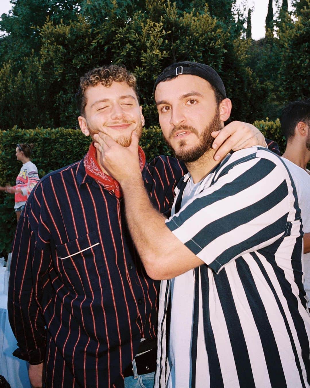 Bryant Eslavaさんのインスタグラム写真 - (Bryant EslavaInstagram)「and more photos from the @thechainsmokers party 🎞 • swipe 👈 to see 10 photos •」9月6日 2時06分 - bryant