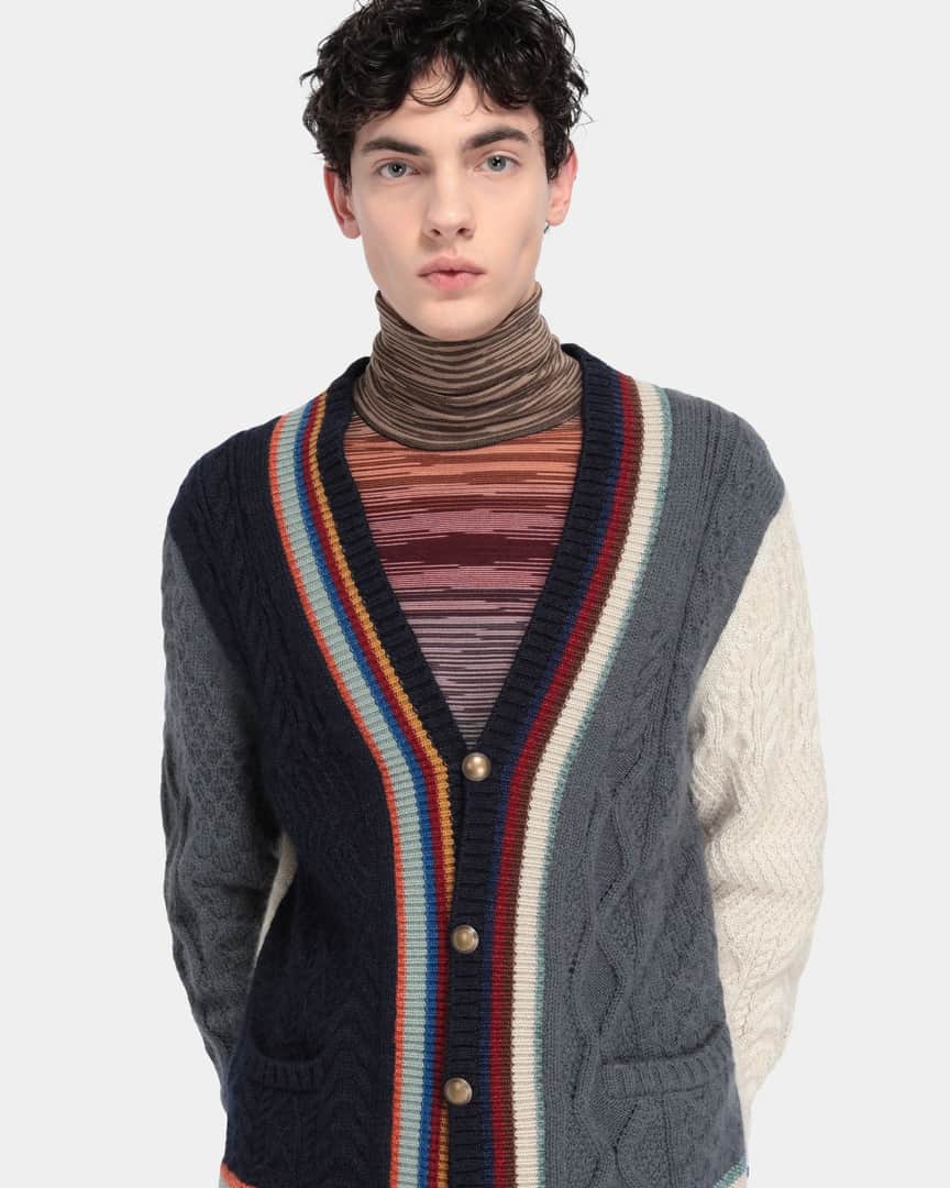 のインスタグラム：「Luxuriously soft knitwear in cashmere, mohair shawl-collar and roll-neck sweaters become the staple and layering pieces of the chicly informal #Missoni man. Discover more the #MissoniFall19 collection!」