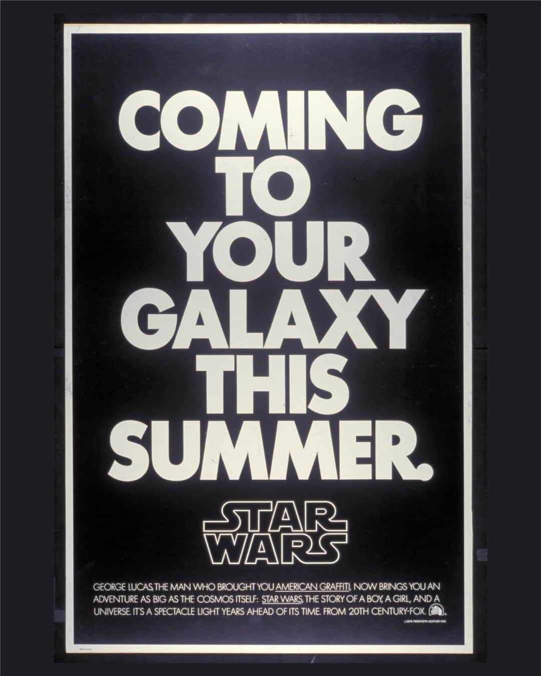 スター・ウォーズさんのインスタグラム写真 - (スター・ウォーズInstagram)「#TBT to the original teaser poster for Star Wars from December 1976. When did you first hear of a galaxy far, far away? #ThrowbackThursday」9月6日 4時00分 - starwars