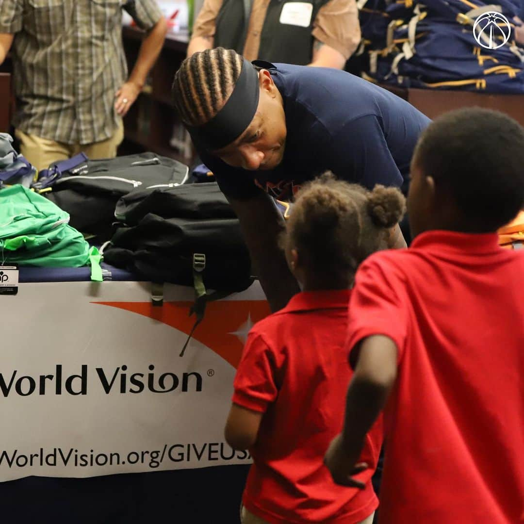 アイザイア・トーマスさんのインスタグラム写真 - (アイザイア・トーマスInstagram)「Change one persons life and I’ve done my job! Thank you @worldvision @washwizards for making this happen!」9月6日 4時34分 - isaiahthomas