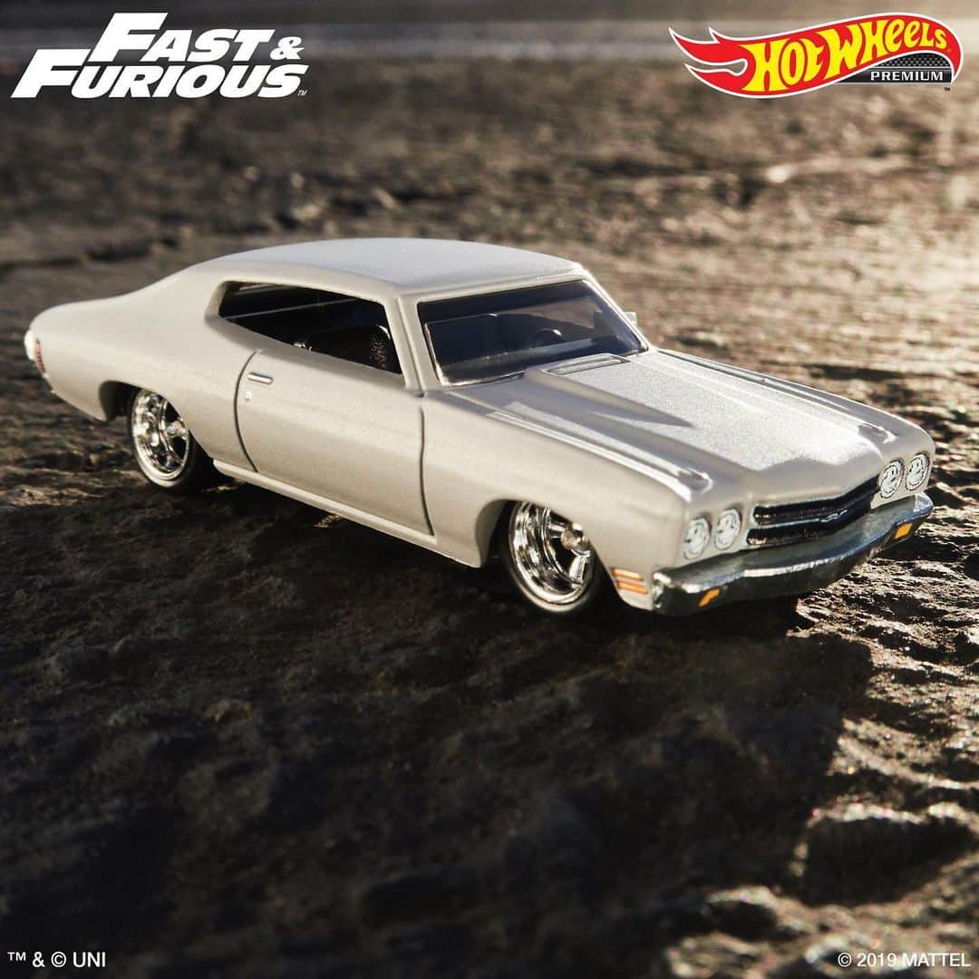 Hot Wheelsさんのインスタグラム写真 - (Hot WheelsInstagram)「Living life a ¼ mile at a time with some Fast & Furious muscle 💪 #HotWheels #FastFurious」9月6日 5時12分 - hotwheelsofficial