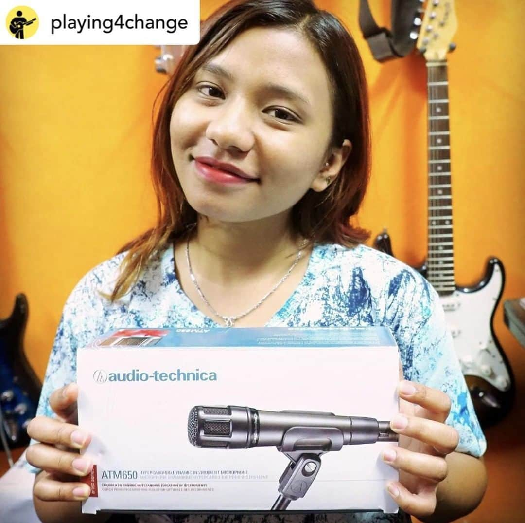 Audio-Technica USAさんのインスタグラム写真 - (Audio-Technica USAInstagram)「It makes us happy to see our studio gear ready to help students find their voices and use their creativity with the @playingforchangefoundation. . . . #AudioTechnica #PlayingForChange #P4C #Studio #AudioGear #MusicLovers」9月6日 5時30分 - audiotechnicausa