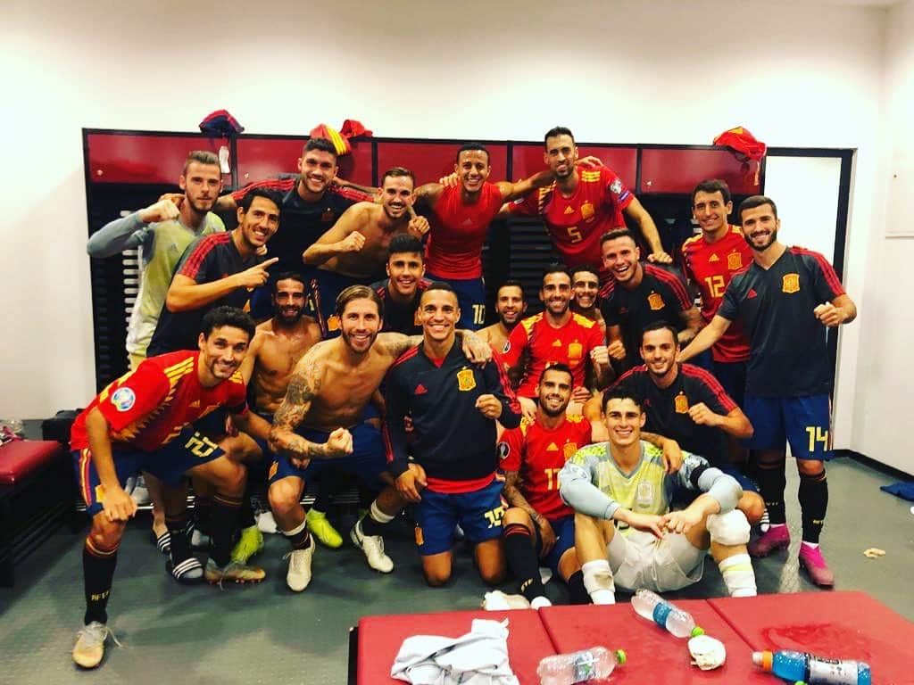 ダニエル・パレホのインスタグラム：「Un paso más cerca del objetivo... 🇪🇸⚽️🇪🇸」