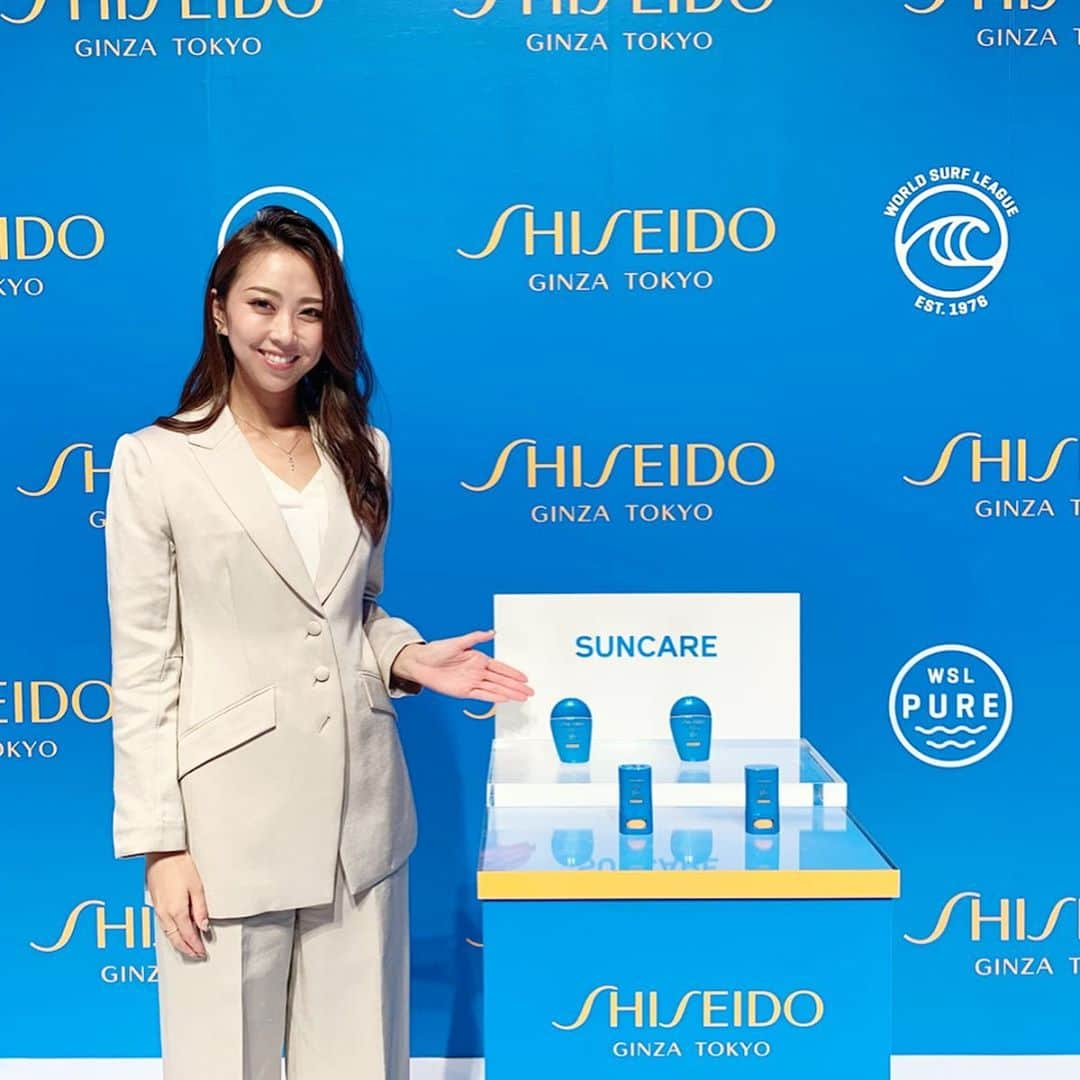 Mai Yamadaさんのインスタグラム写真 - (Mai YamadaInstagram)「『SHISEIDO BLUE PROJECT』発表記者会見にてMCを務めさせて頂きました🎤 . ゲストは、プロジェクトアンバサダーに就任されたプロサーファーの五十嵐カノア選手🏄‍♂️ 6歳の頃から資生堂の日焼け止め製品を愛用されているのだそう。 . SHISEIDOサンケア製品を通じて、海を守るビーチクリーン活動などをグローバルで実施するこのプロジェクトでは、“Respect for Oceans”をテーマに掲げ、サーフィンの世界的なスポーツ組織「WSL（World Surf League）」と、WSLが運営する環境保全活動団体「WSL PURE」、そして世界で活躍する五十嵐選手と協働しながら、海を守る活動を実行していかれるそうです。 . サステナブルな取り組みがこうして各企業様で大々的にプロジェクト化されるというのは本当に素晴らしいこと。 私たち一人一人も、サステナブルな社会の実現へ向けて、より意識を高めていきたいですね🌏✨ . #SHISEIDO#shiseidoblueproject#五十嵐カノア さん#アンバサダー#WSL#WSLPURE #shiseidoginzatokyo#suncare#skincare#sea#blue#sustainable#sustainability#beach#beachcleanup#surfing  #資生堂#サンケア#日焼け止め#サステナブル#サステナビリティ #記者発表会#記者会見#MC#山田真以」9月6日 8時40分 - yamadamai_719