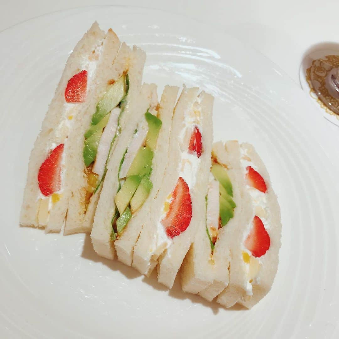 橘芹那のグルメインスタ