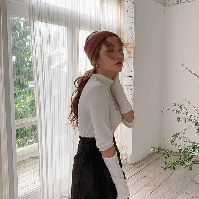 Official STYLENANDAさんのインスタグラム写真 - (Official STYLENANDAInstagram)「Autumn Touch🍂 #stylenanda #newarrivals」9月6日 11時13分 - houseof3ce