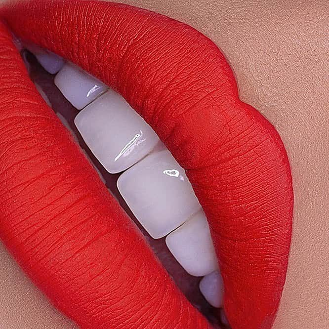 Anastasia Beverly Hillsさんのインスタグラム写真 - (Anastasia Beverly HillsInstagram)「Spicy 🔥 Liquid Lipstick @anknook - Coral Lip Kit」9月6日 11時25分 - anastasiabeverlyhills