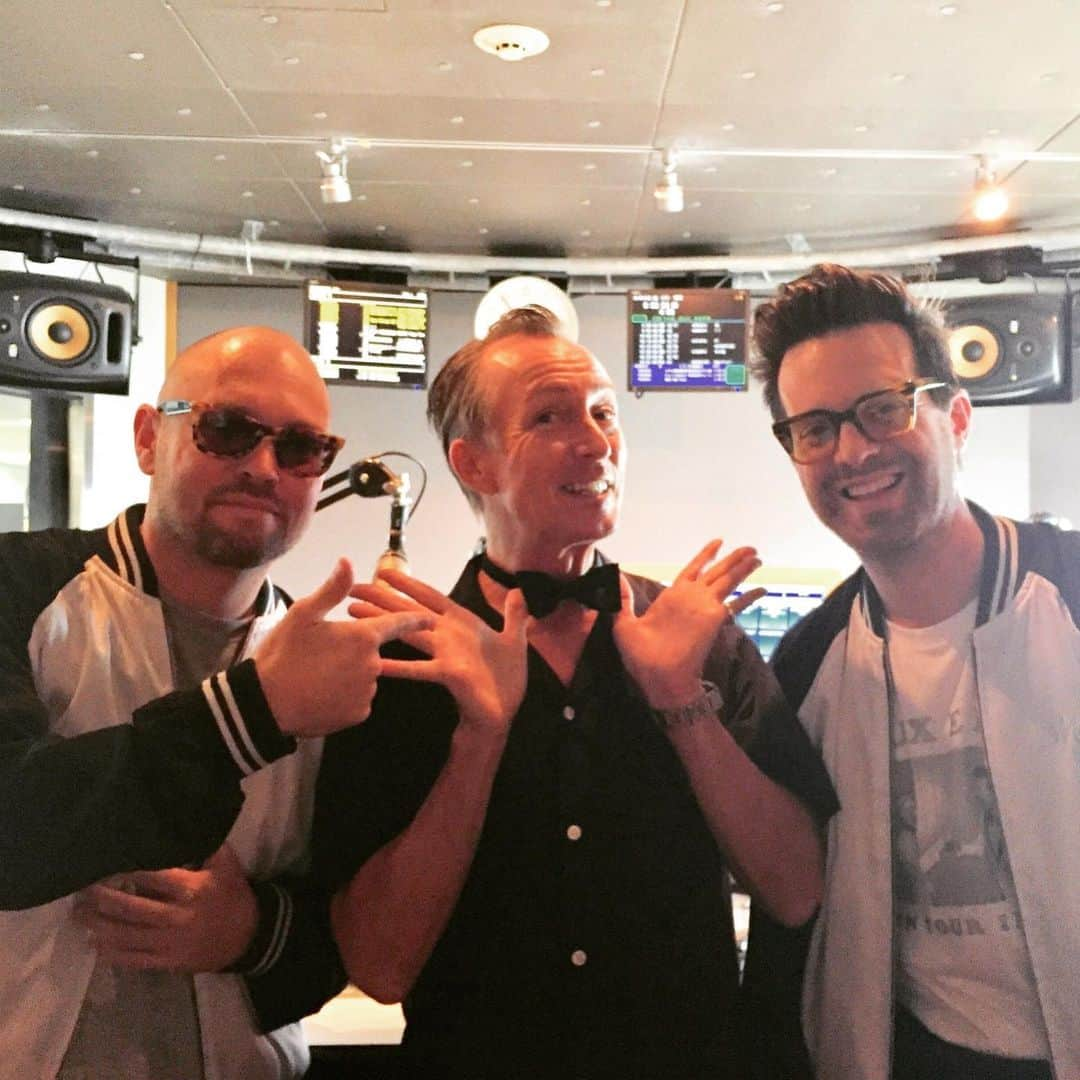 InterFM897さんのインスタグラム写真 - (InterFM897Instagram)「7am- THE GUY PERRYMAN SHOW  DJs: GUY PERRYMAN & 渡辺麻耶 今日のゲストは、”Tuxedo”のMayer HawthorneとJake One！発売されたばかりの3rd Album「Tuxedo Ⅲ」を引っ提げてのツアーのため来日している二人。9/8（sun）には渋谷・Contactでのライブが予定されています😎 #tuxedo #mayerhowthorne #jakeone #gps897 #interfm897 #radiko」9月6日 12時00分 - interfm897