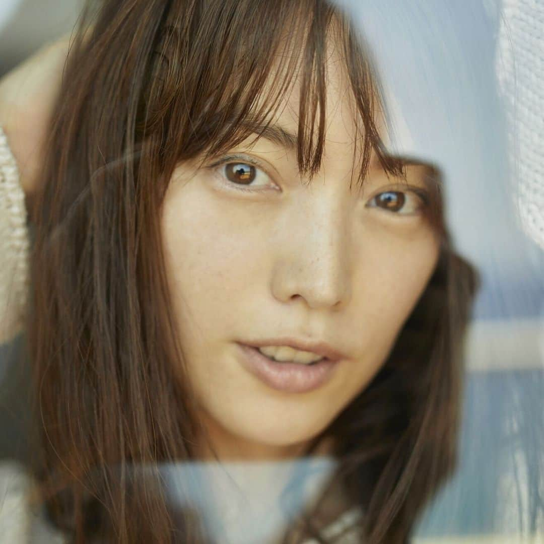 蛯原友里さんのインスタグラム写真 - (蛯原友里Instagram)「・ ・ 本日、大阪イベントの10/13 (土) TSUTAYA EBISUBASHI　 大阪イベント受付開始しました♡ ・ ・ ■大阪会場：TSUTAYA EBISUBASHI 6階イベントスペース 日時：10月13日（日）　13:00～  参加方法：https://ameblo.jp/tsutaya-4900/entry-12512408050.html ・ ・ ■東京会場：HMV&BOOKS　SHIBUYA　6階イベントスペース 日時：10月6日（日）　 1部：13:00～　 2部：15:00～  参加方法：https://www.hmv.co.jp/store/event/39521/ ・ #yuri_ebihara_hereiam #yuri_ebihara_thedays  #みんなのエビちゃん  @marisolmagazine  @cancam_official ・ ・ お会い出来るの楽しみにしてます☺︎」9月6日 12時09分 - yuri_ebihara