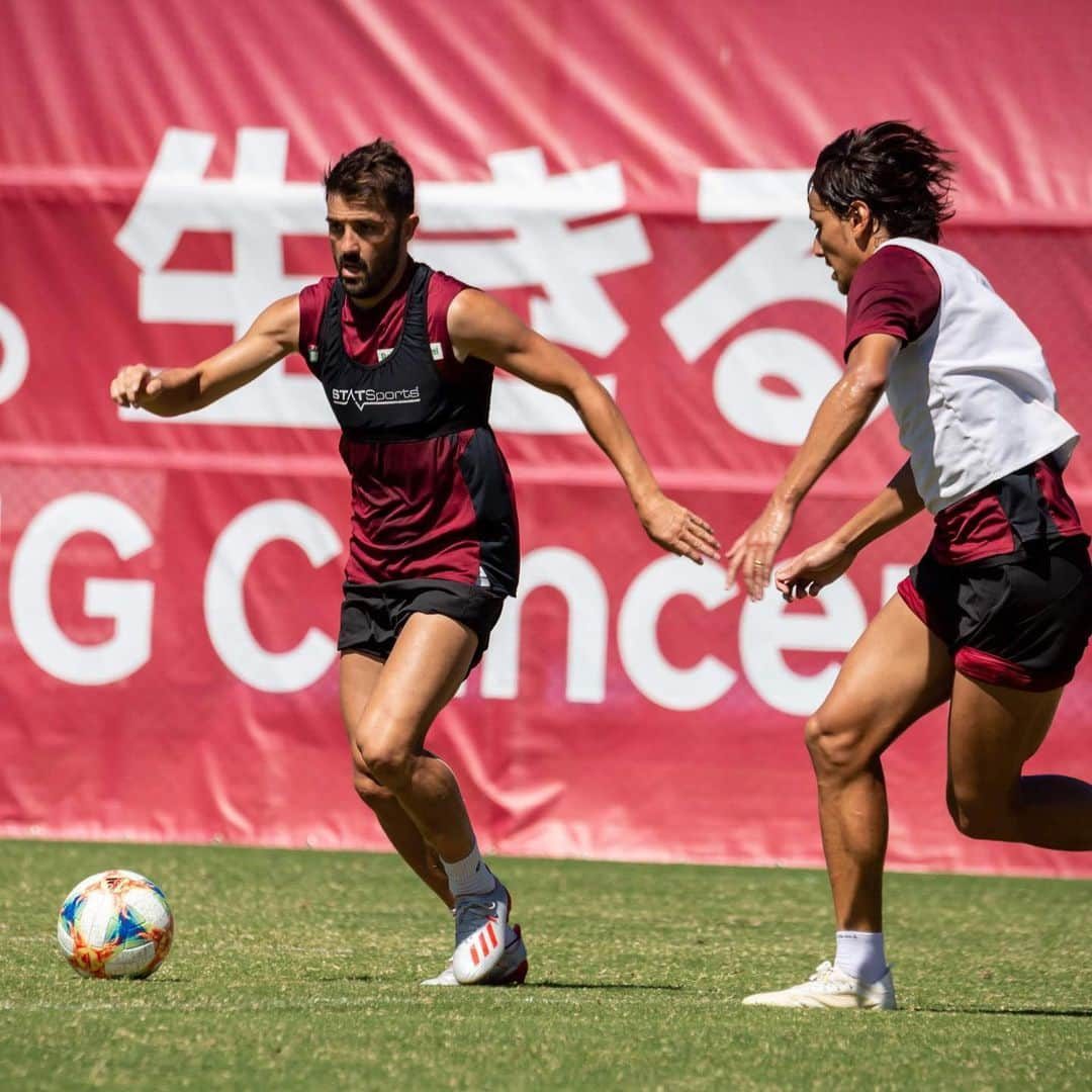 ダビド・ビジャさんのインスタグラム写真 - (ダビド・ビジャInstagram)「⚽️7️⃣🤙🏻 #visselkobe #jleague #japan #teamvos」9月6日 12時57分 - davidvilla